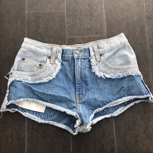 Carmar denim shorts 27 NWOT